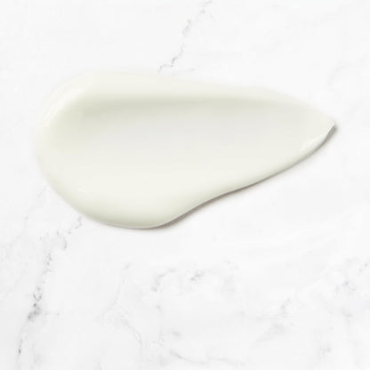 NIVEA MEN Body Lotion Revitalising, Non-Greasy Body Cream with Vitamin E, Fast Absorbing and Refreshing Body Milk for Normal Skin (250 ml)