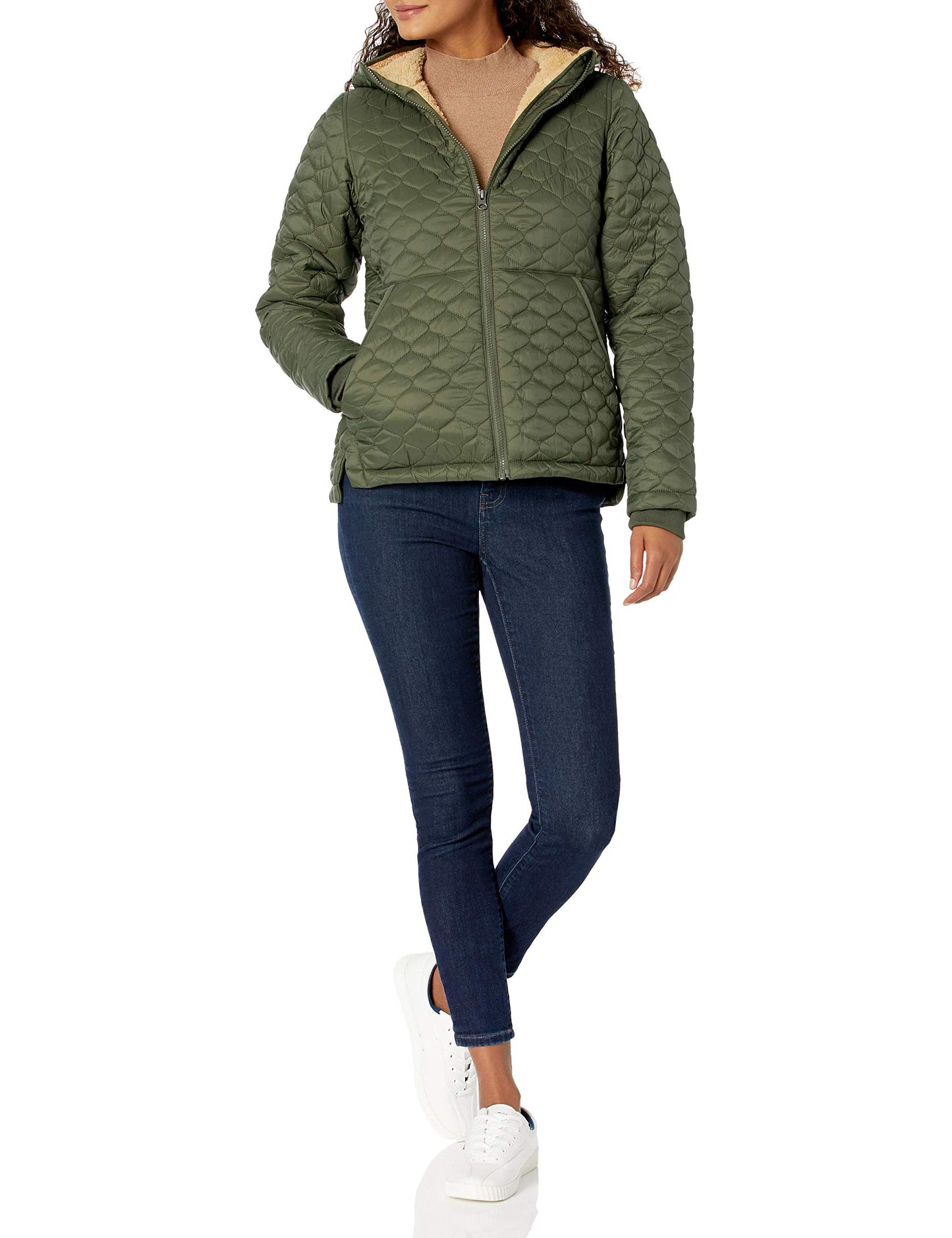Amazon Essentials Women's Lightweight Quilted Water-Repellent Quilted Jacket with Sherpa Lining and Full Zip