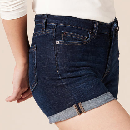 Amazon Essentials Women's Denim Shorts, 12.7 cm Inseam