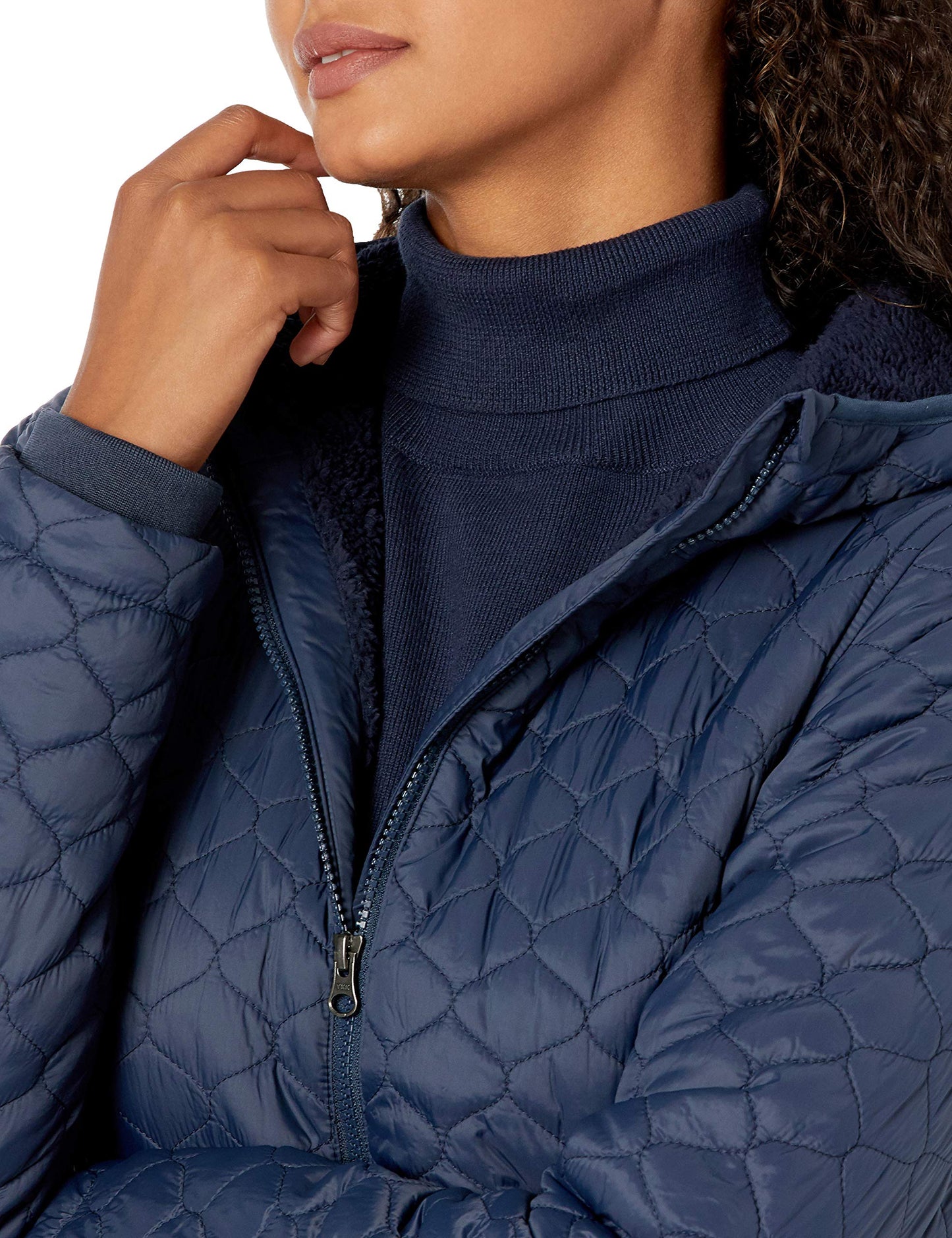 Amazon Essentials Women's Lightweight Quilted Water-Repellent Quilted Jacket with Sherpa Lining and Full Zip