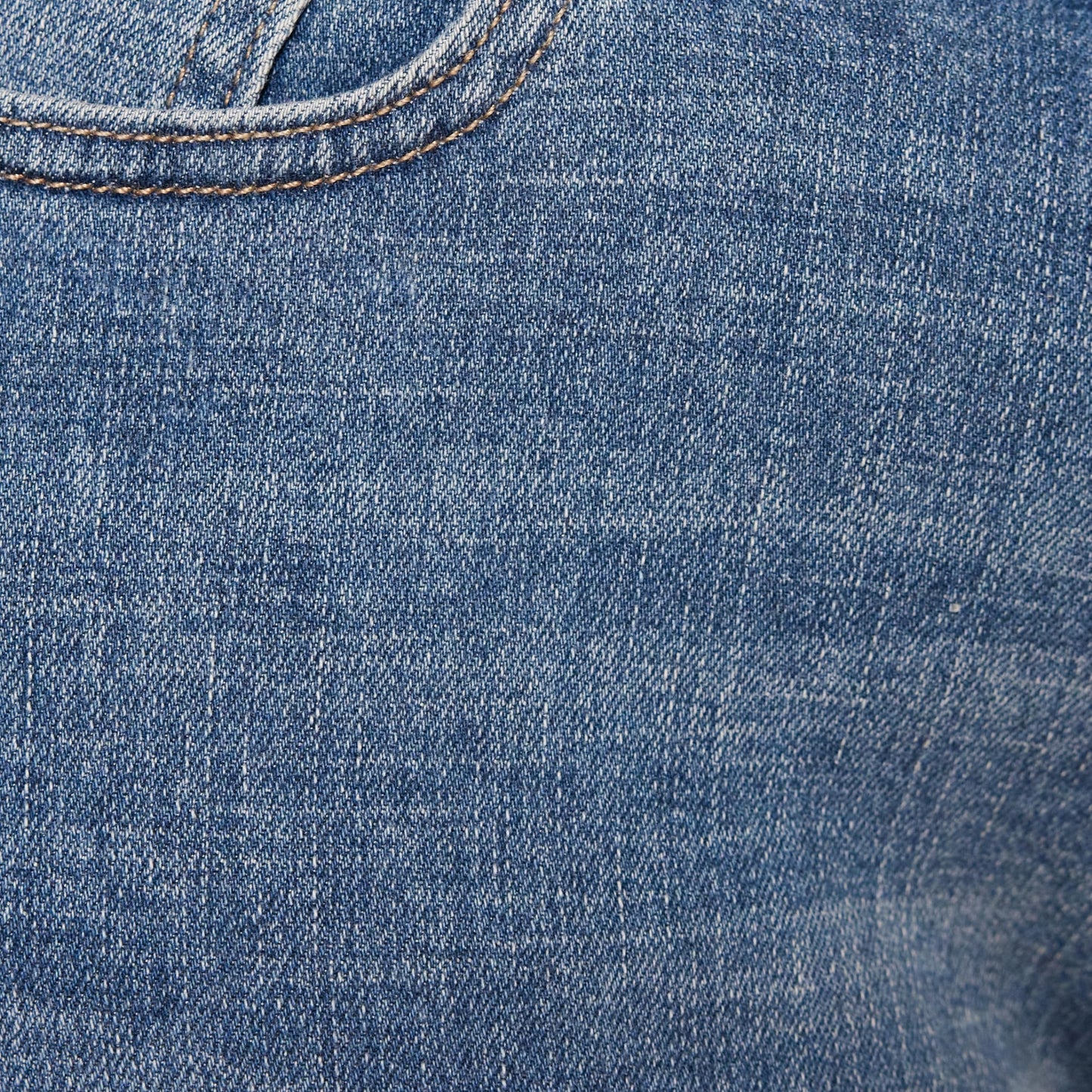 Amazon Essentials Women's Denim Shorts, 12.7 cm Inseam